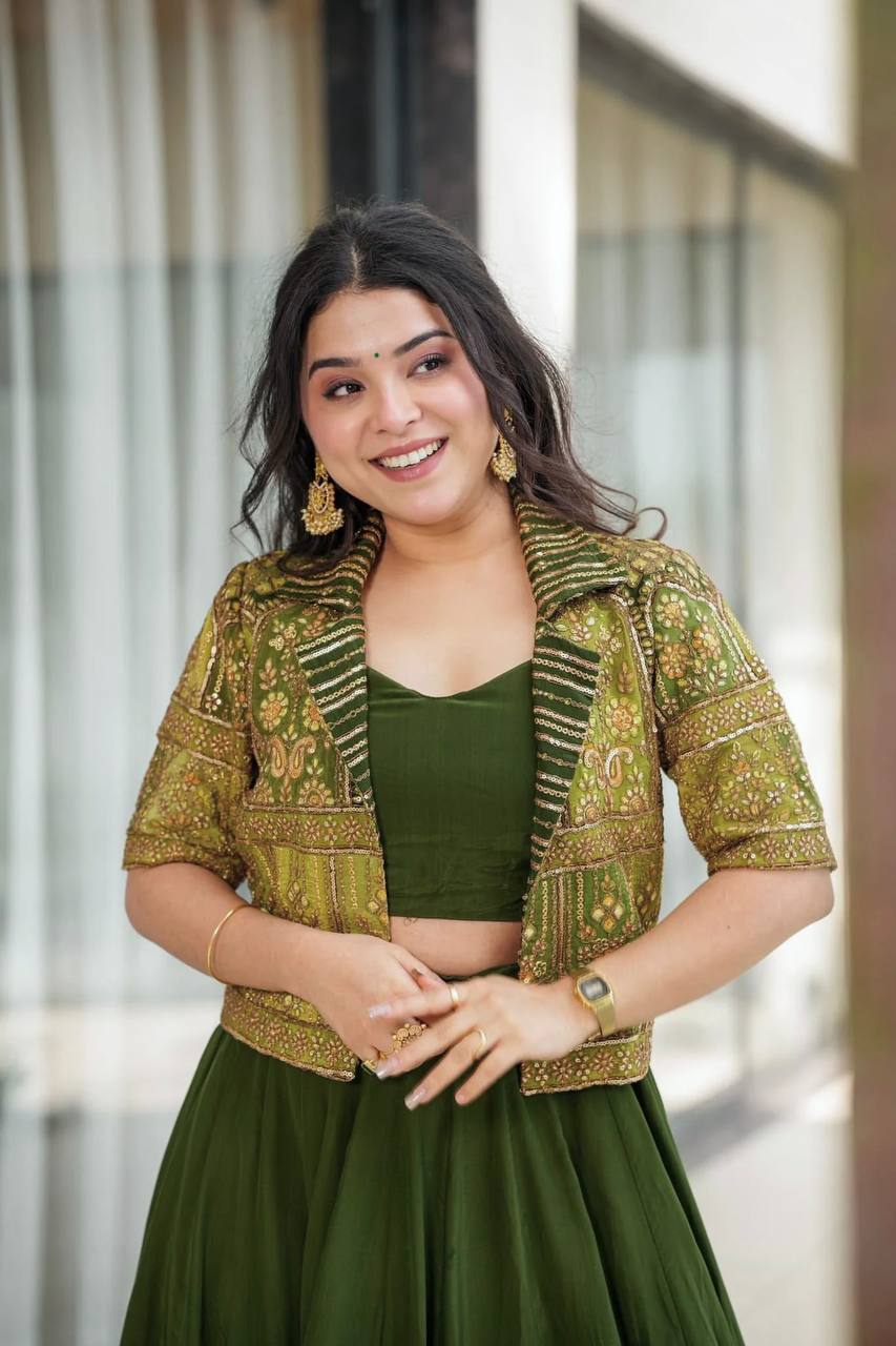 Yaari Collection Luxury Emerald Green Party Wear