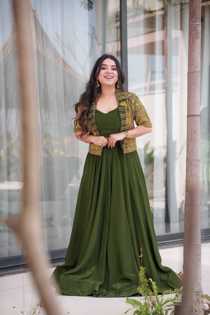 Yaari Collection Luxury Emerald Green Party Wear