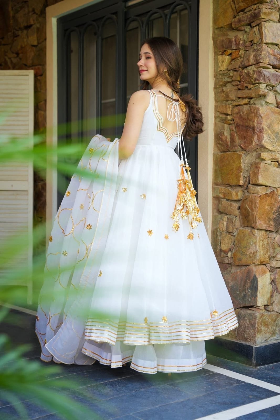 Nooré White Anarkali Gown – Yaari Collection