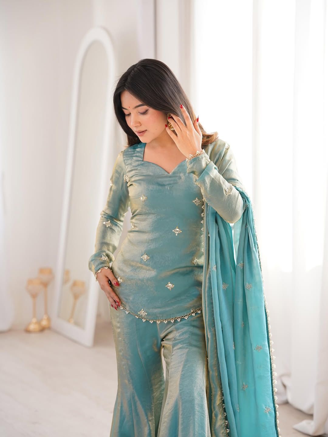 Nazakat Luxe Palazzo Suit-YAARI COLLECTION